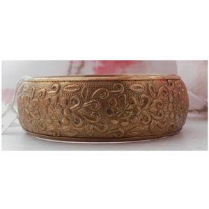 Amrita Singh Embossed Bangle